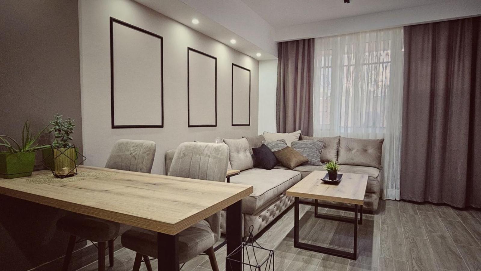 Madesa Apartment Skopje Bagian luar foto